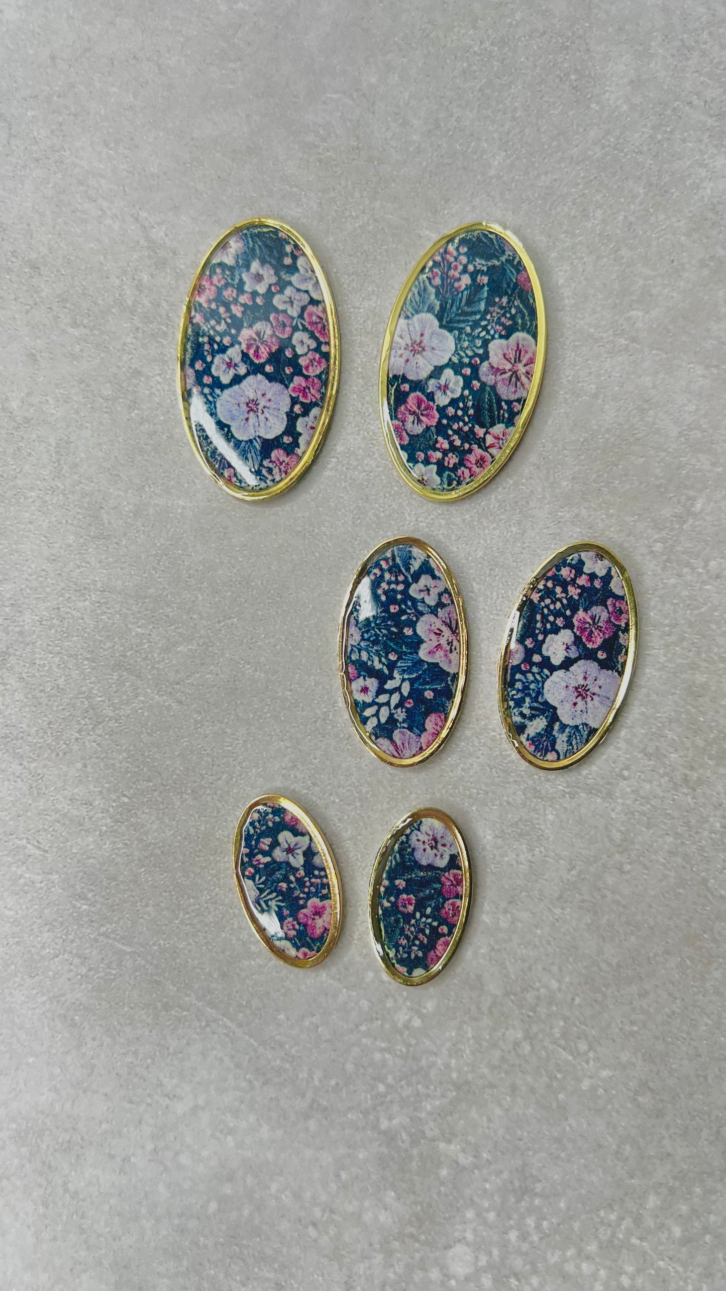 Oval floral studs