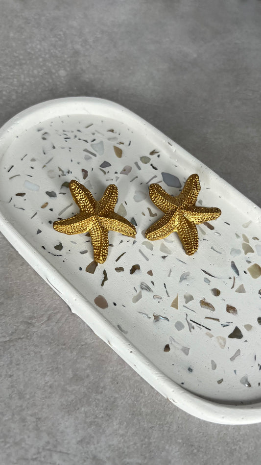 Starfish studs